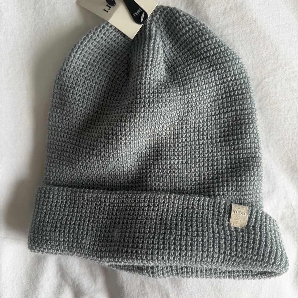 Vuori Textured Gray Beanie